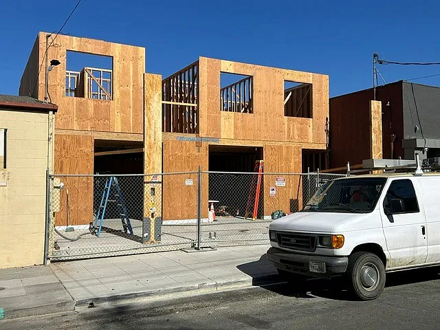 1 bed, 450 sqft, $2,000 — Photo 1