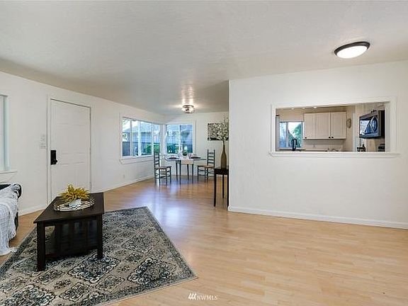 2nd image of 3211 Trenton Ave