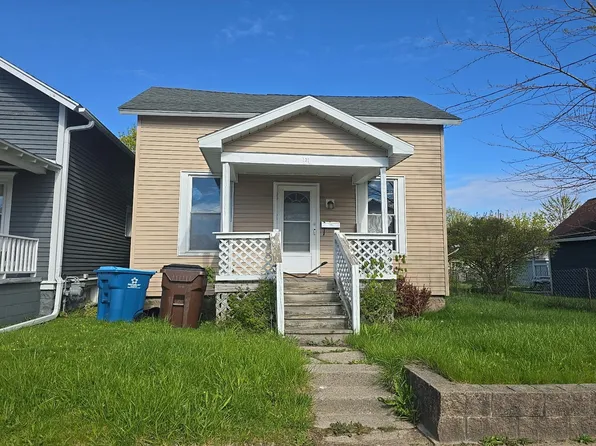 131 McKee St, Manistee, MI 49660