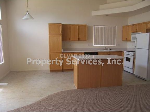 4th image of 7645 Silver Mallard Ave