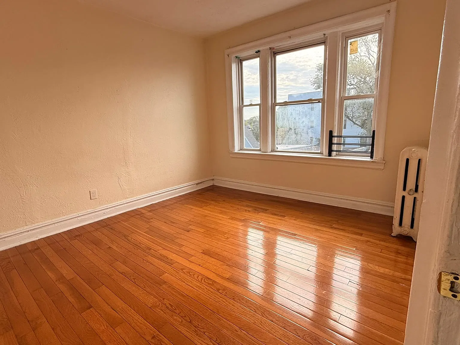 232 Bidwell Avenue — Photo 3