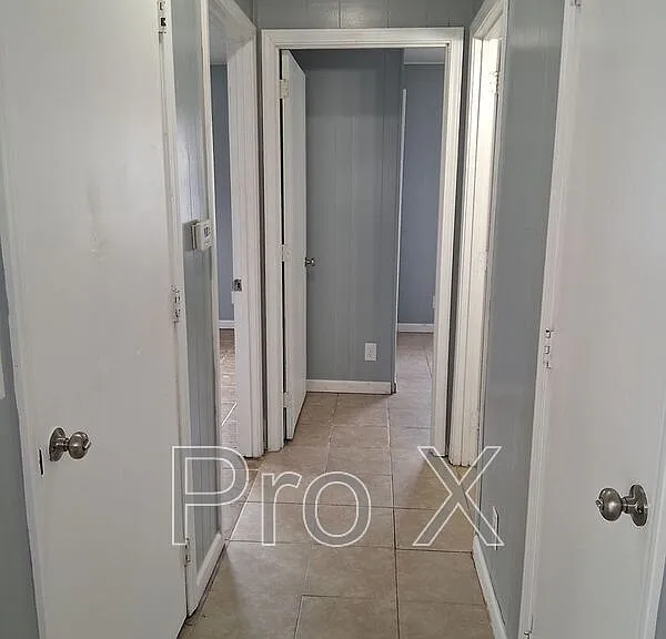 407 Park St #C — Photo 4