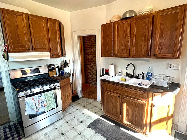 2654 Colfax Ave S — Photo 5