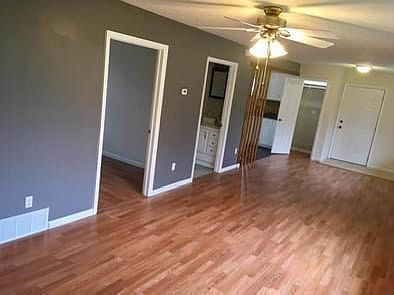 4th image of 1416 Nicholson St #1