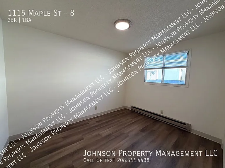 1115 S Maple St #8 — Photo 7