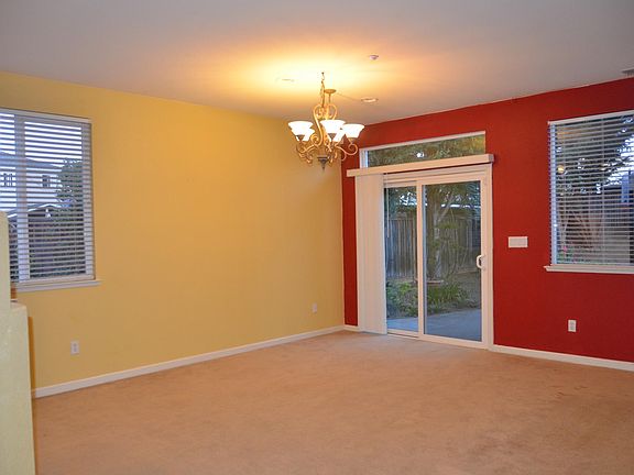 5th image of 809 Kimberly Ct