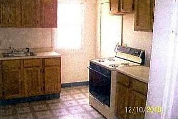 2nd image of 311 S Limestone Ave