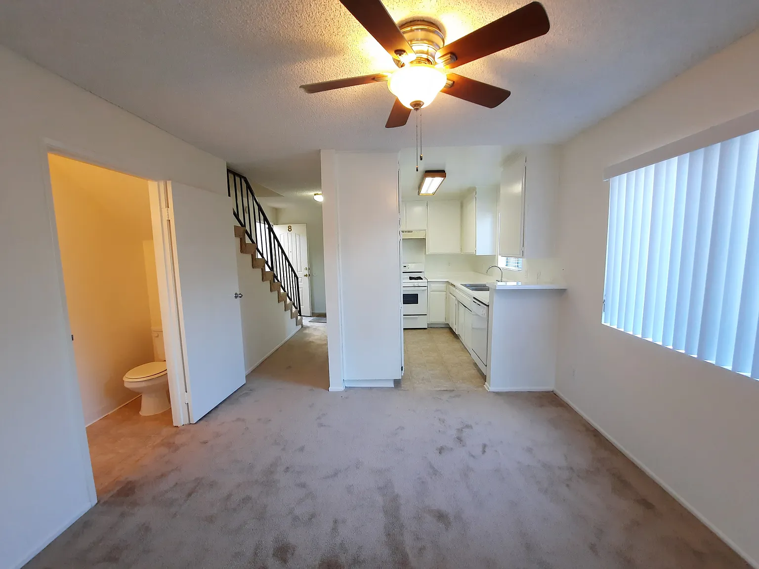 17331 Chatsworth St — Photo 4