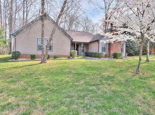 6116 Donna Dr, Charlotte, NC 28213