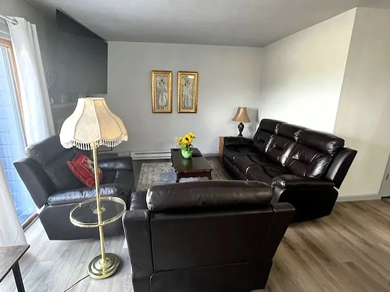 250 Cove Blvd #3 — Photo 10