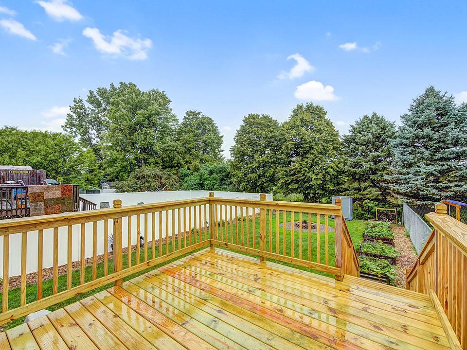 1st image of 360 Cari Park Ln