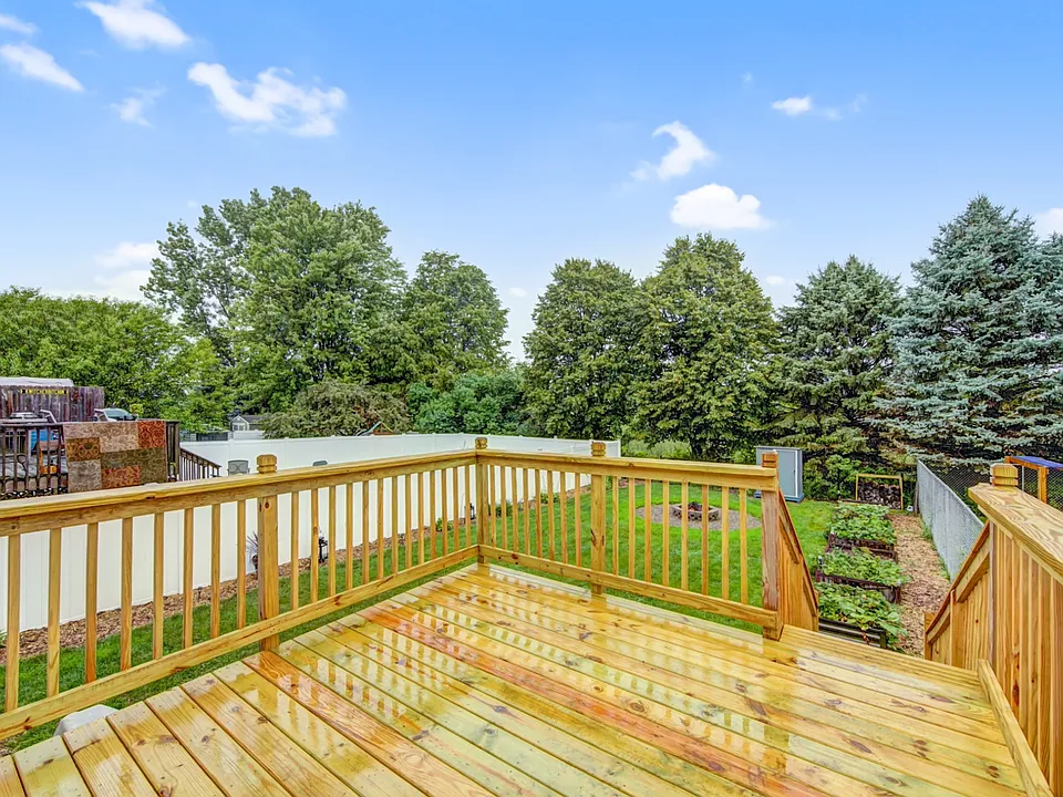 360 Cari Park Ln