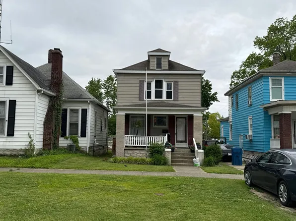 812 N Cherry St, Mount Carmel, IL 62863