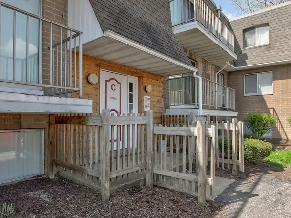 Lake Street Apartments, 1002 Lake St #D46b9d01e, Kent, OH 44240