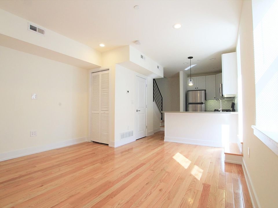 1st image of 721 N 5th St Unit 4