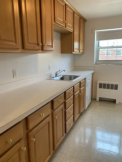 7 Harris Cir #6 — Photo 6