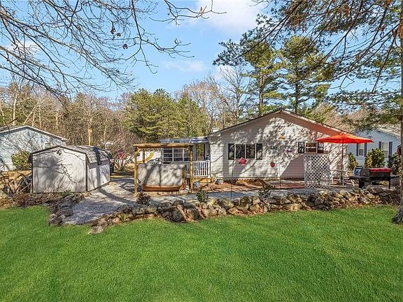 4th image of 85 Sherwood Valley Ln