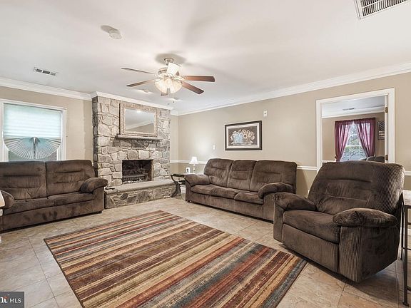 4th image of 7309 Castle Rd