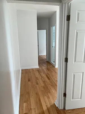 Rented by CITY SKYLINE REALTY INC | media 20