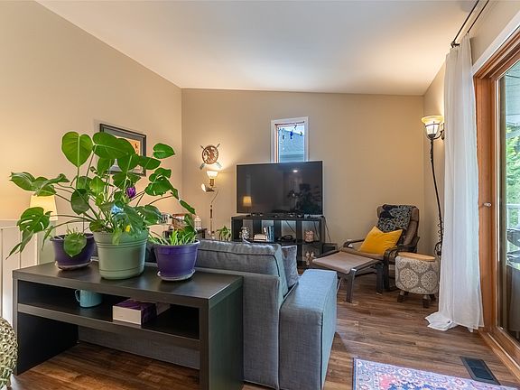 5th image of 356 Daladon Pl