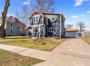 724 E 2nd St, Washington, IA 52353