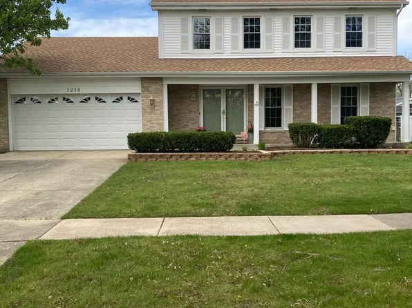 1216 Redcliffe St, Woodridge, IL 60517