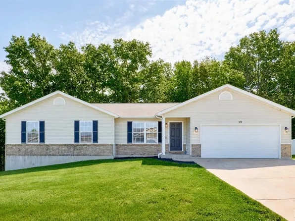 324 Parkway Dr, Troy, MO 63379