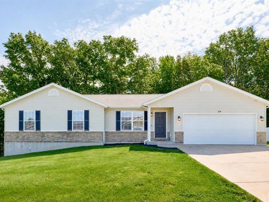 324 Parkway Dr, Troy, MO 63379