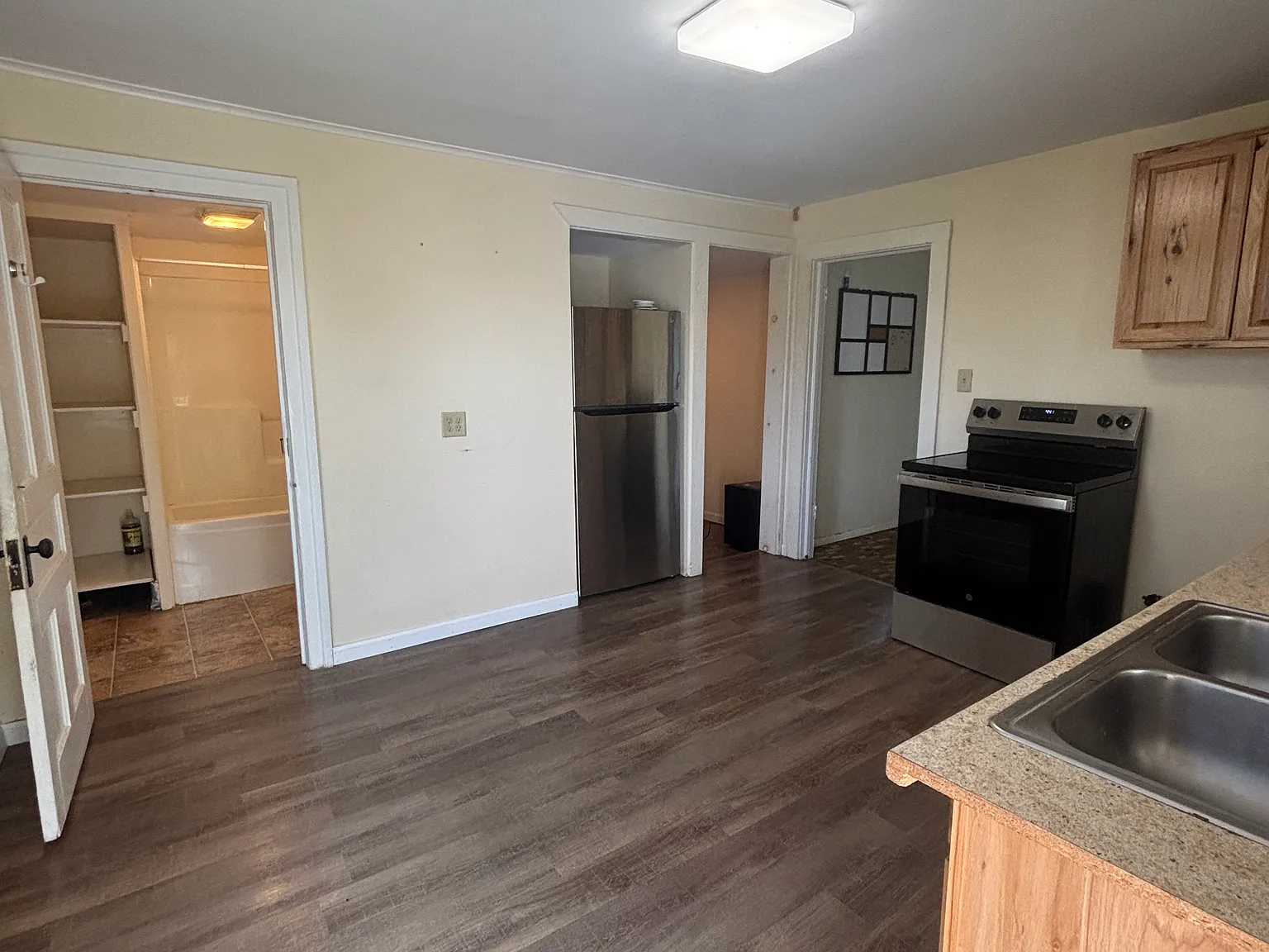 1006 E Sharon Ave. Houghton MI 49931 — Photo 2