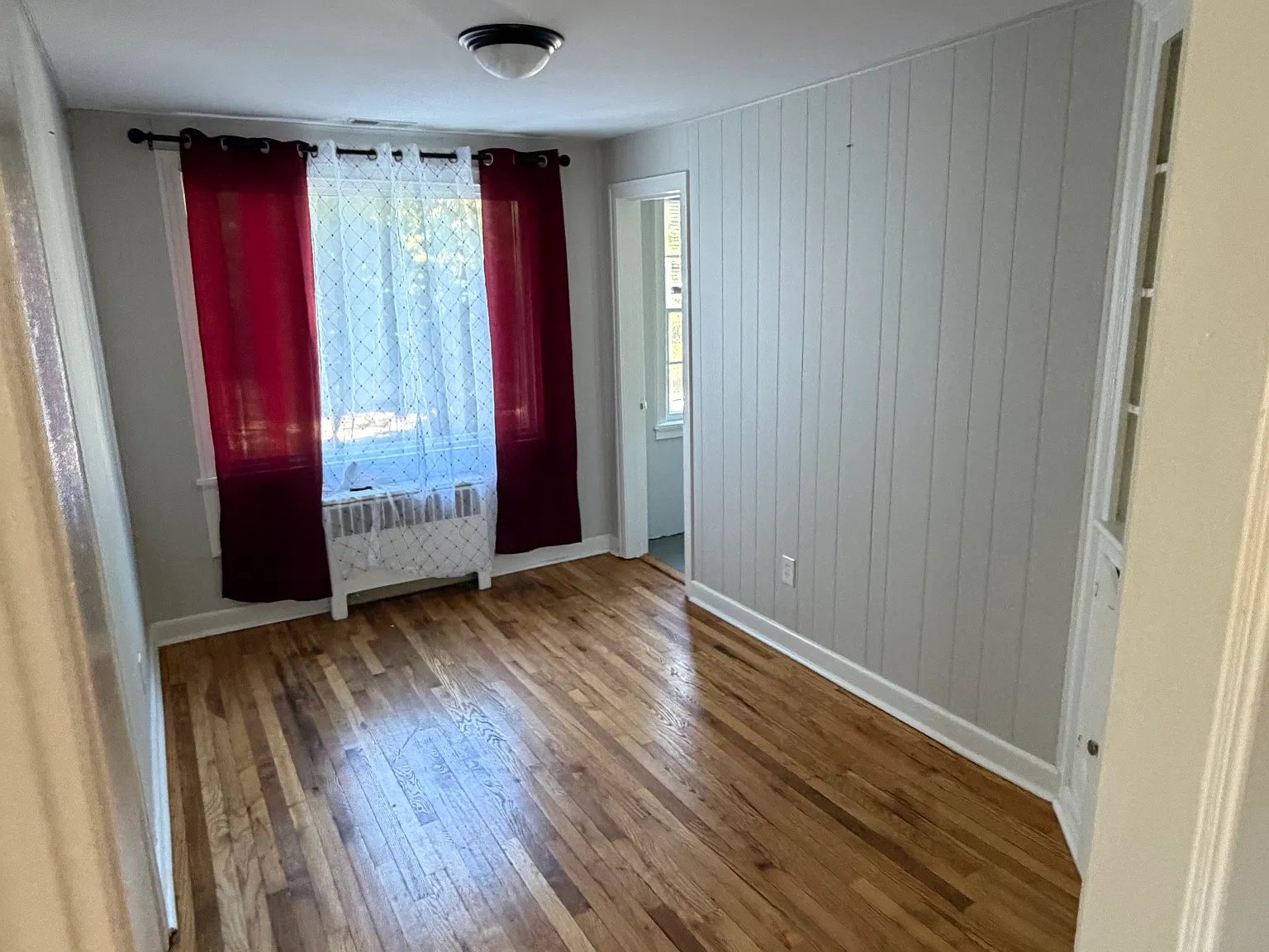 3 bed, 1153 sqft, $1,900 — Photo 3