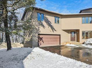 39 Cedarwood Ter., Woodland Park, NJ 07424