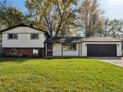 28625 Elder Dr, North Olmsted, OH, 44070