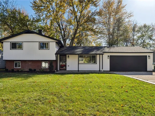 28625 Elder Dr, North Olmsted, OH 44070