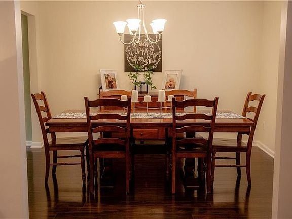 2nd image of 11812 Bills Ave
