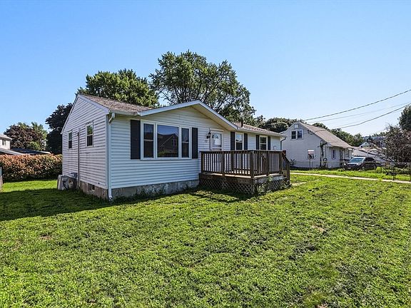 4th image of 72 Artisan St