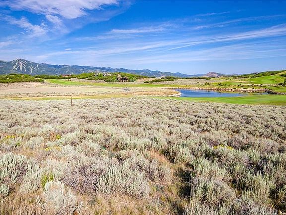 4th image of 9470 N Uinta Dr