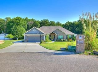 43686 Hunters Hill Dr, Shawnee, OK 74801
