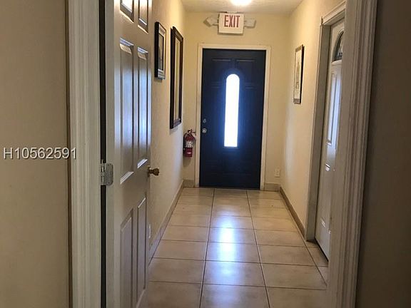 3rd image of 5850 Sheridan St #0