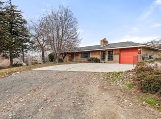 880 Lancaster Rd, Selah, WA 98942