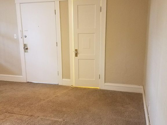 4th image of 608 S 2nd St #1