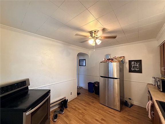 5th image of 1001 Lincoln Ave