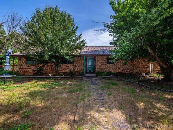 2810 Harvey Rd, Ardmore, OK 73401