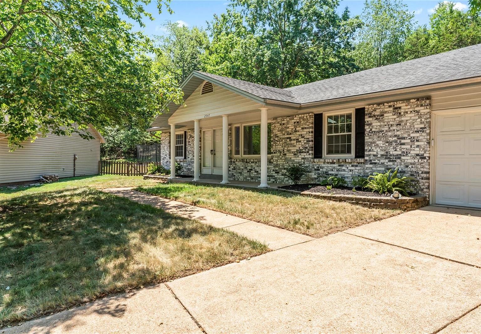 2547 Elm Forest Ct, Ballwin, MO 63011 | Zillow