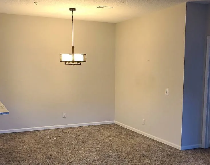 9410 Links Ln #H — Photo 9