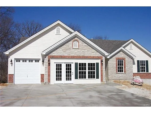 1311 Riesling Ln photo 1