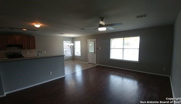 4th image of 132 Steer Ln
