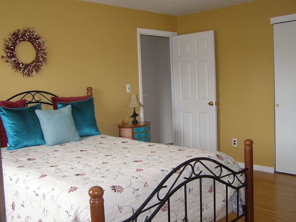 2nd image of 213 Welsh Ave