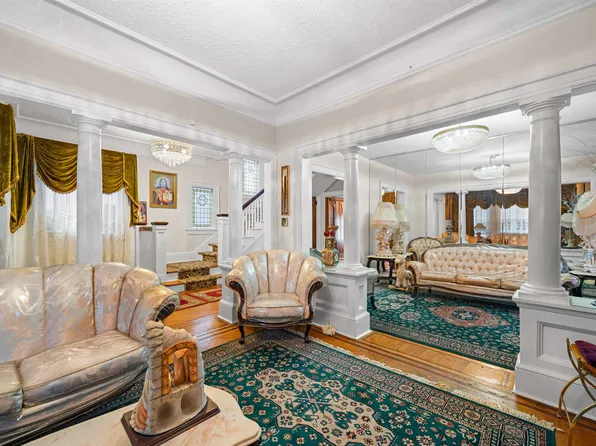 2746 Kennedy Boulevard image 8 of 37