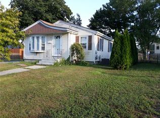 154 Falcon Ave, Warwick, RI 02888