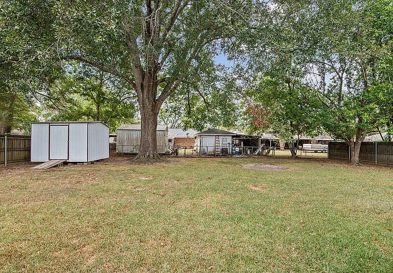 5345 Mapleton Dr — Photo 3